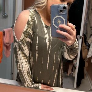 KNOX ROSE LONG SLEEVE COLD SHOULDER TOP